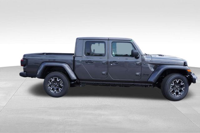 2025 Jeep Gladiator Sport photo 2