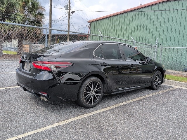 2023 Toyota Camry SE photo 2
