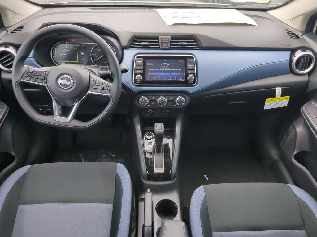 2025 Nissan Versa SV photo 12