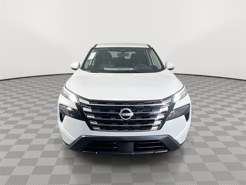 2026 Nissan Rogue SV photo 2