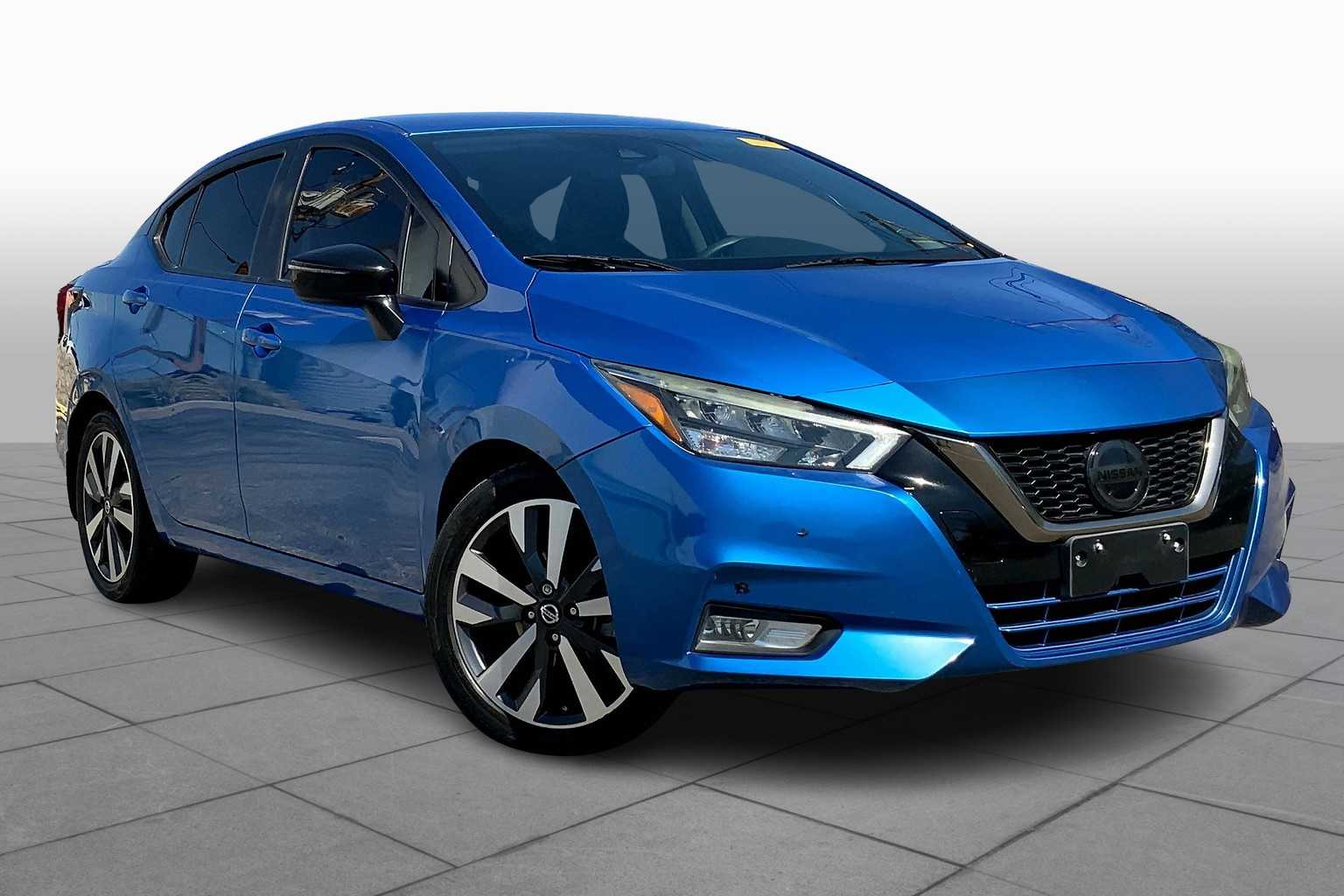 2020 Nissan Versa SR photo 2