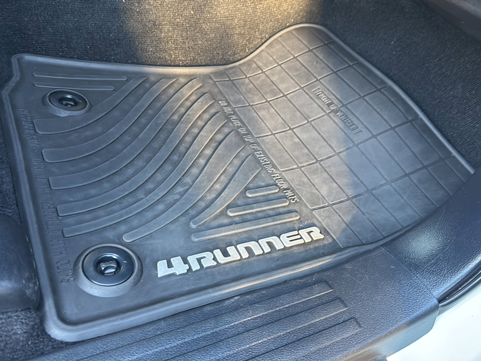 2016 Toyota 4Runner TRD Pro photo 17