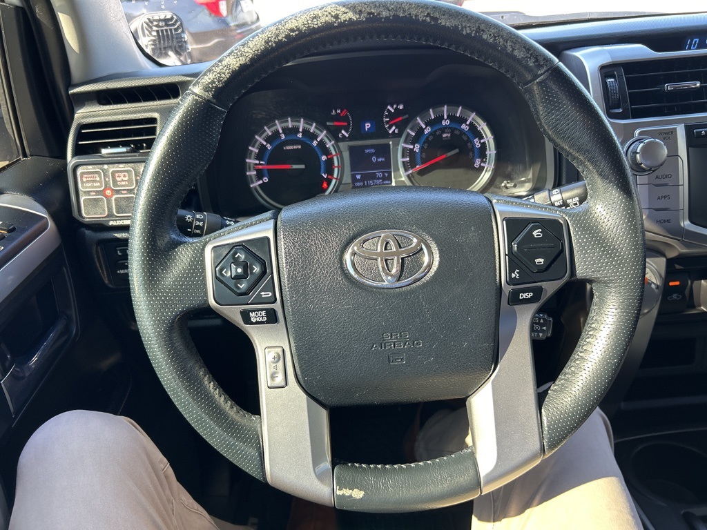 2016 Toyota 4Runner SR5 photo 14