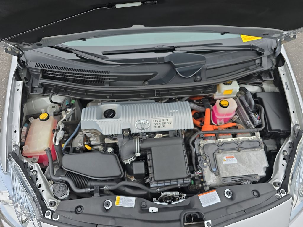 2010 Toyota Prius Two photo 24