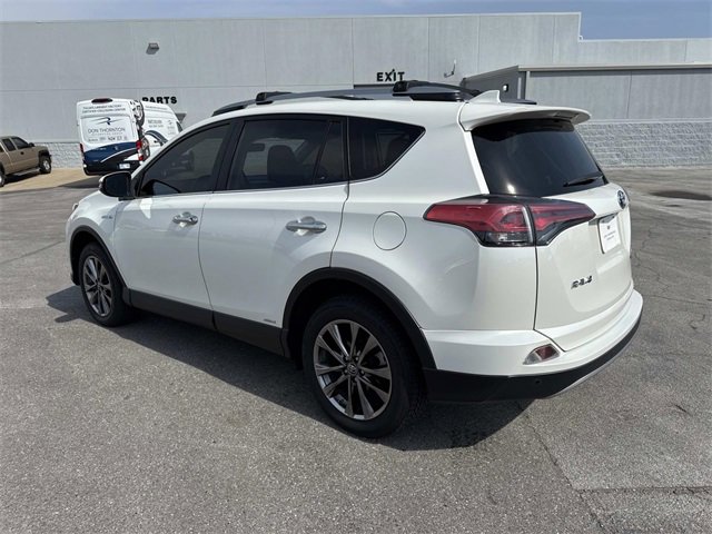 2018 Toyota RAV4 Hybrid Limited photo 2