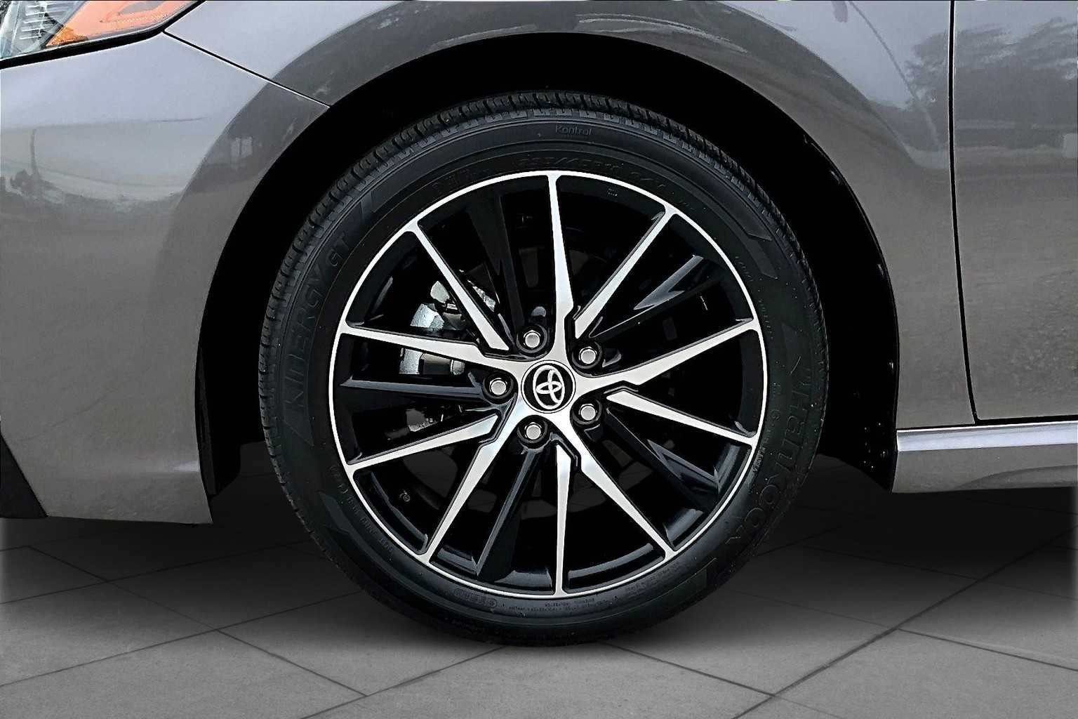 2023 Toyota Camry SE photo 10