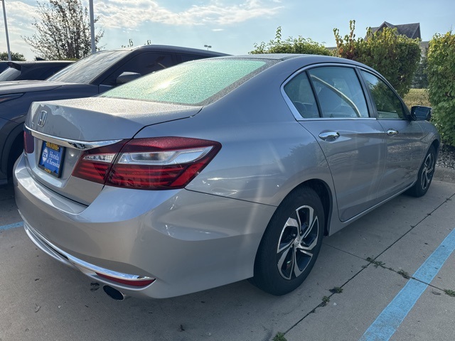 2016 Honda Accord LX photo 2