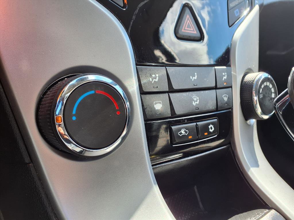 2016 Chevrolet Cruze LS photo 18