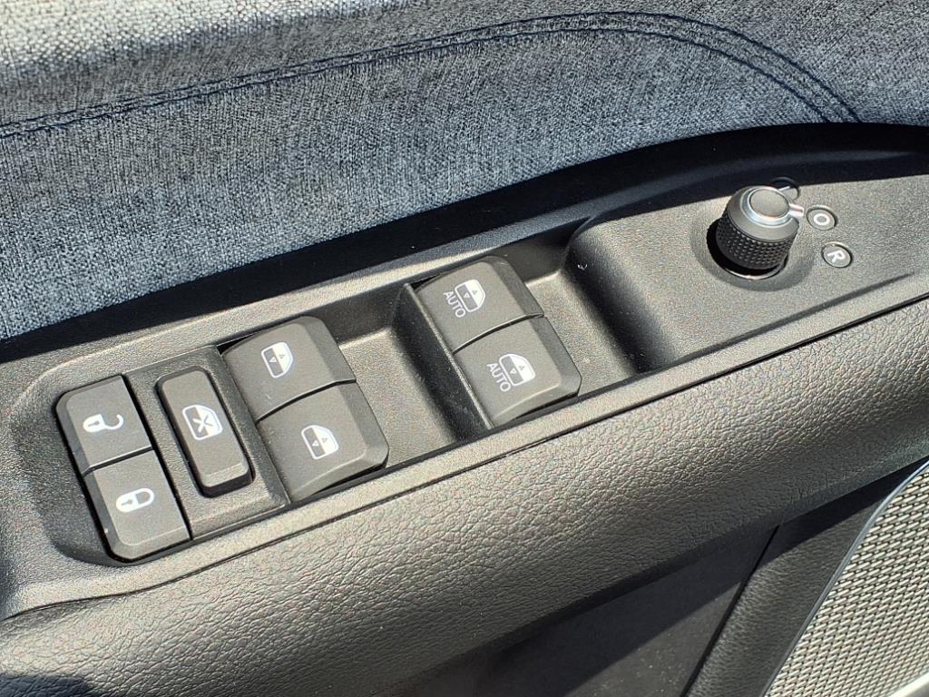2022 Jeep Compass Latitude photo 11