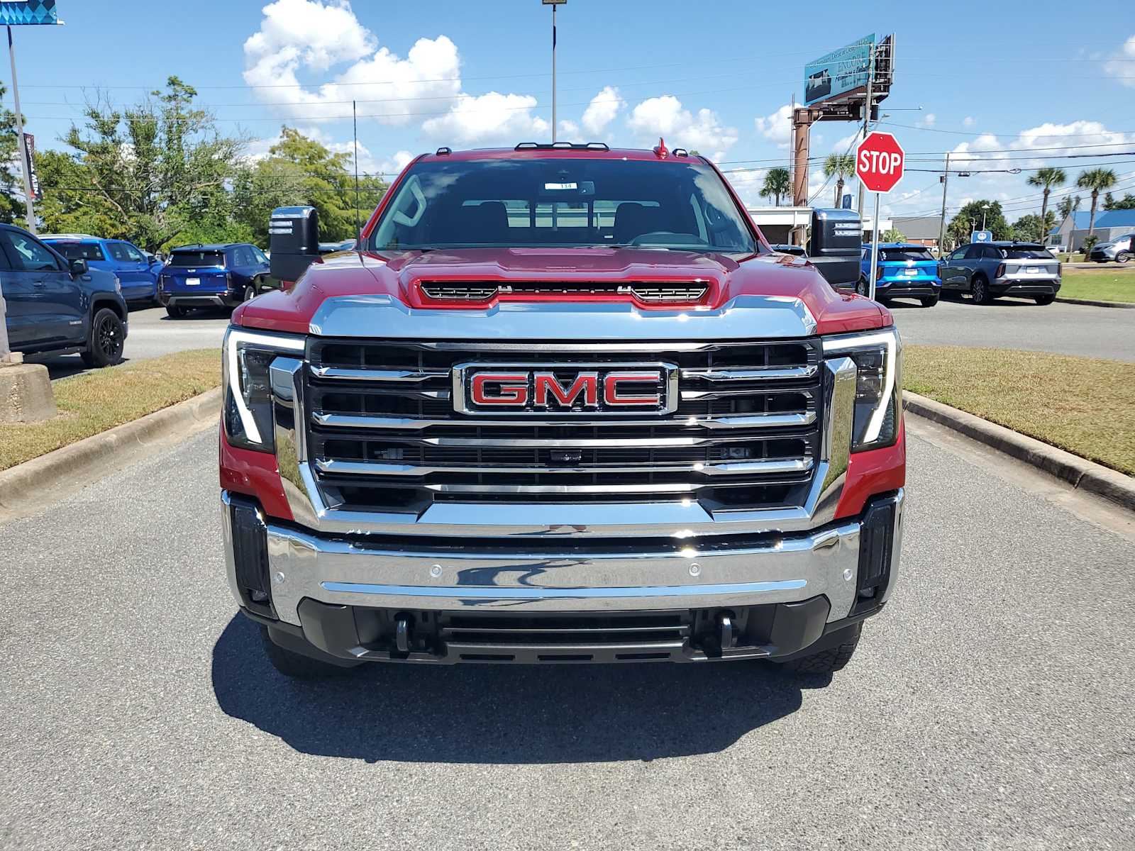 2026 Gmc Sierra HD SLT photo 9