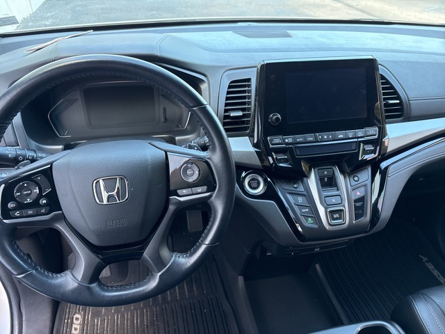 2022 Honda Odyssey Touring photo 4
