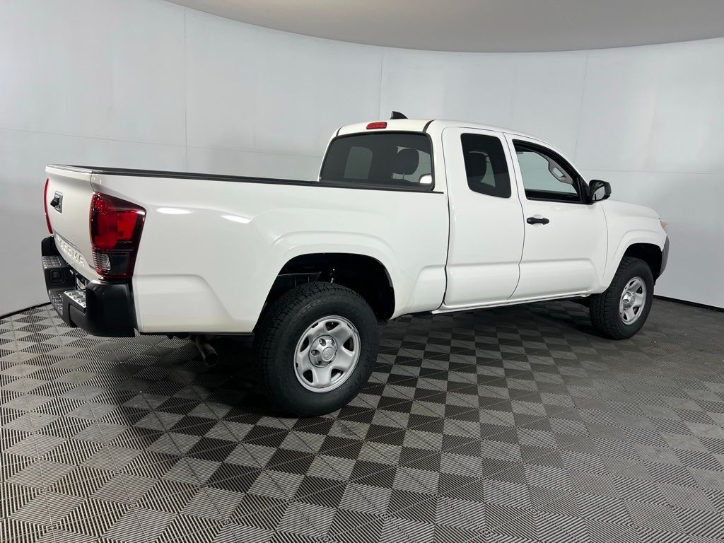 2023 Toyota Tacoma SR photo 4