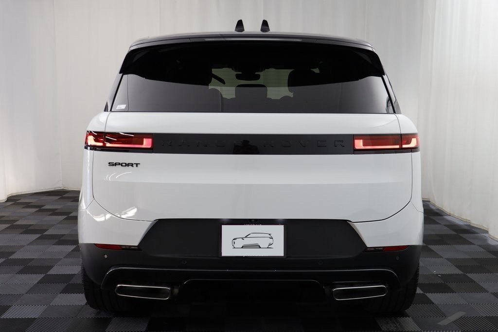 2025 Land Rover Range Rover Sport SE photo 12