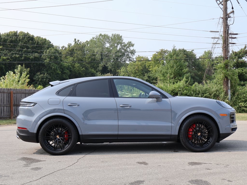 2025 Porsche Cayenne Coupe S photo 8