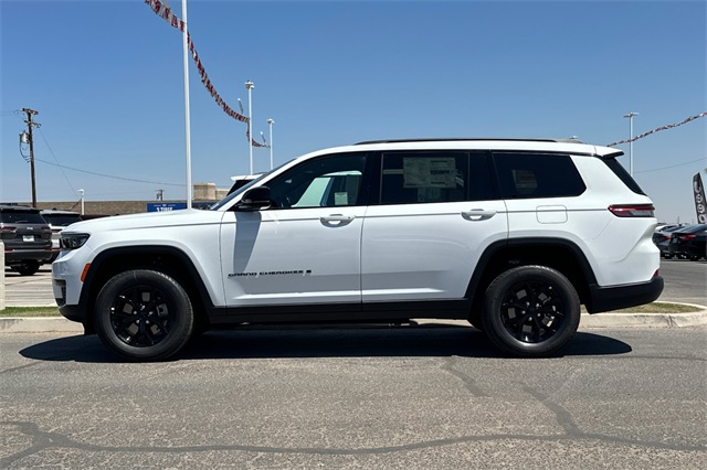2025 Jeep Grand Cherokee Altitude photo 6