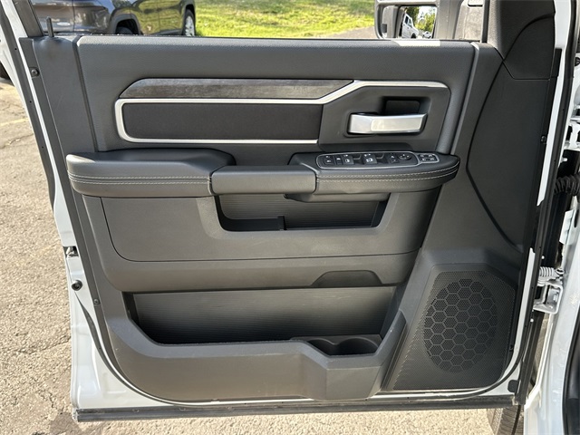 2024 Ram 2500 Big Horn photo 23