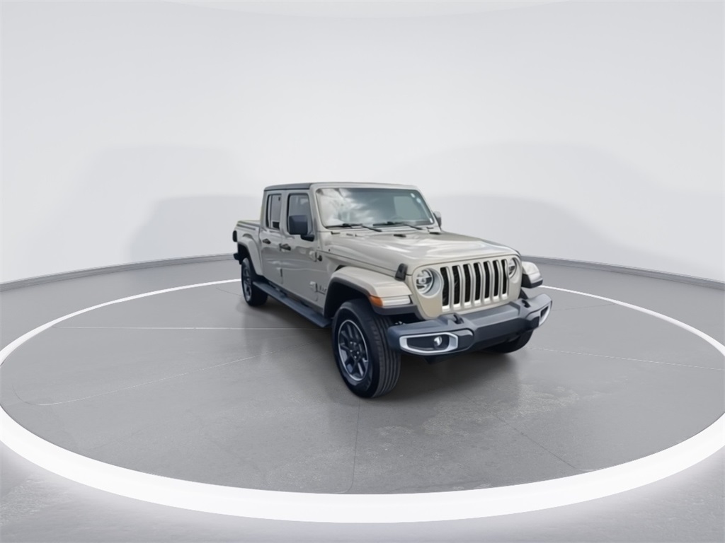 2020 Jeep Gladiator Overland photo 2