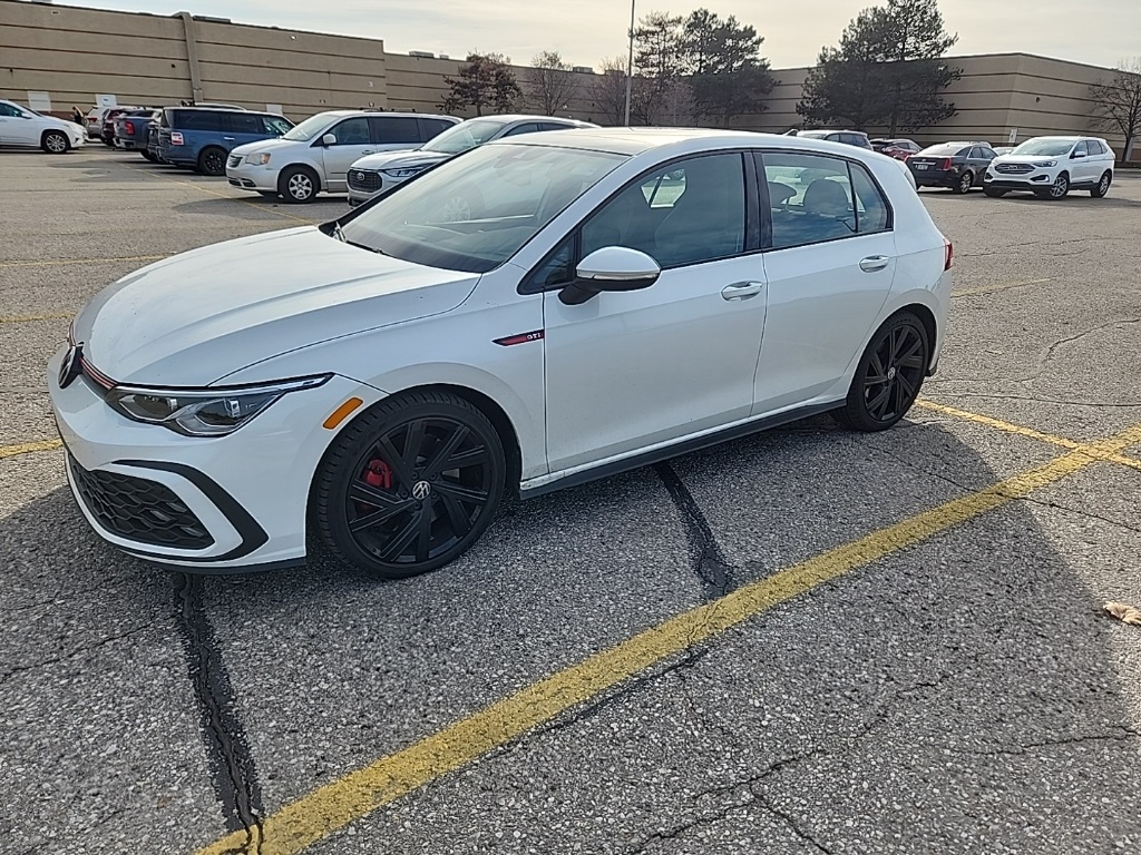 2022 Volkswagen Golf GTI SE photo 2