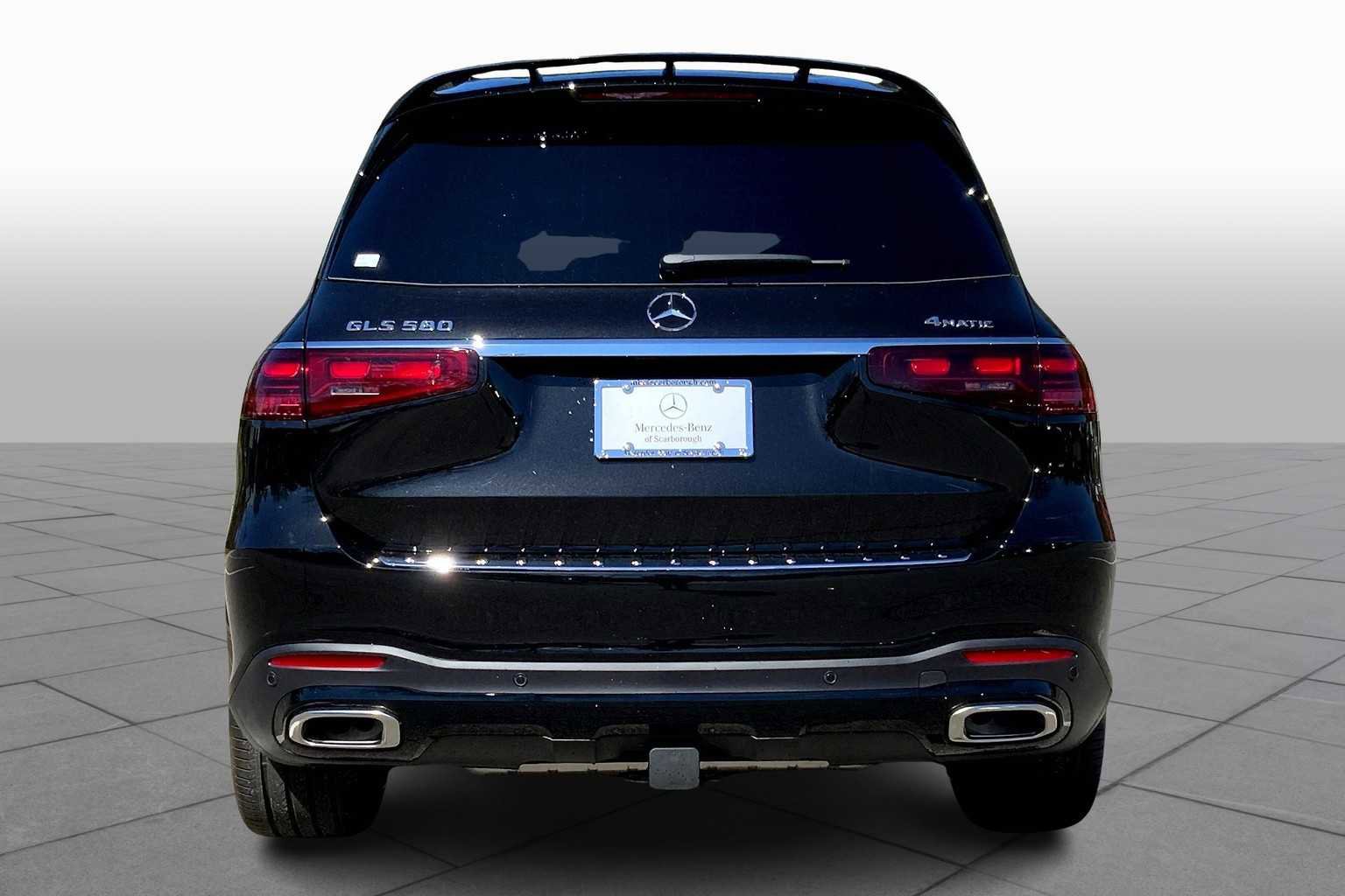 2026 Mercedes Benz GLS 580 4MATIC photo 4