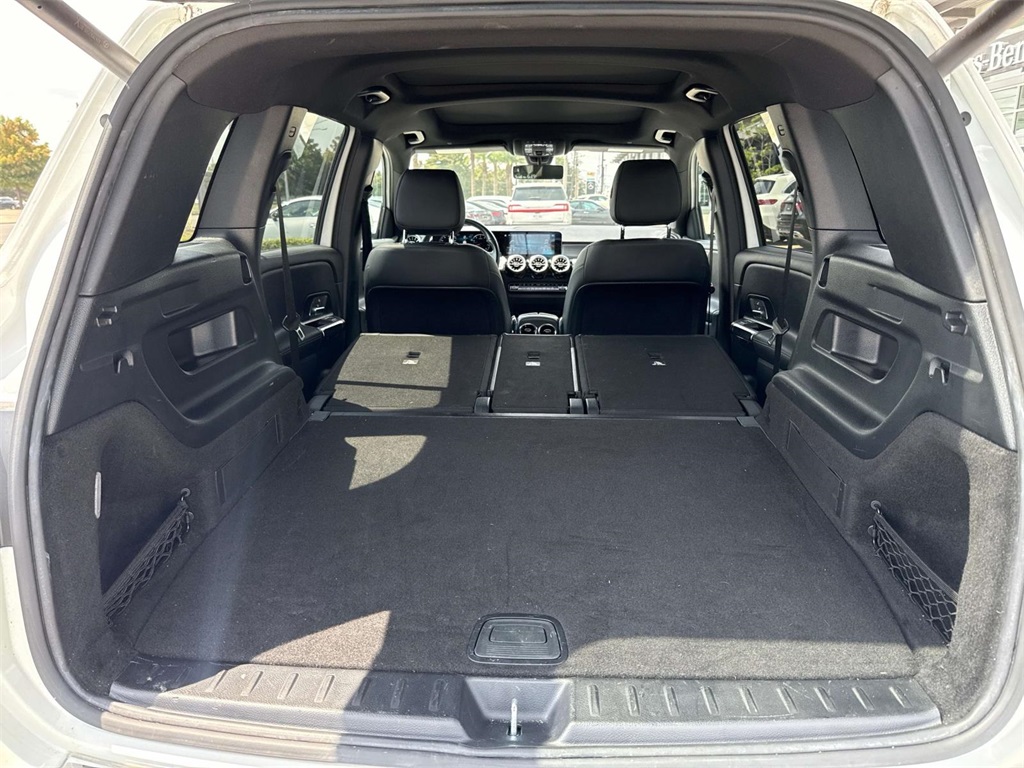2022 Mercedes Benz GLB 250 photo 5