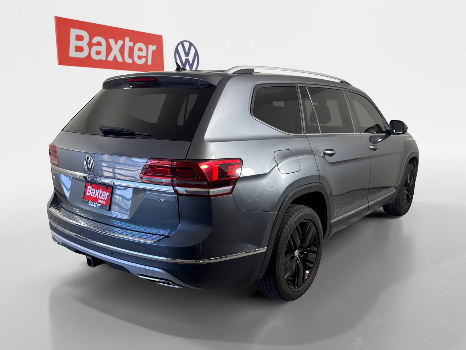 2018 Volkswagen Atlas V6 SEL photo 4