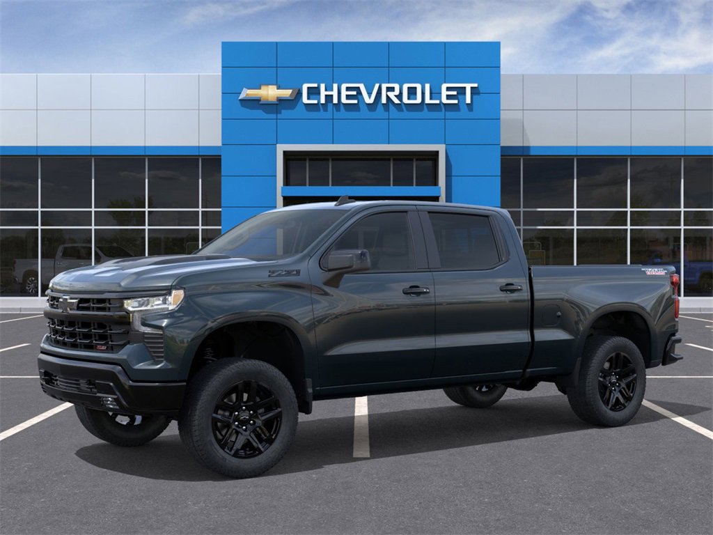 2026 Chevrolet Silverado Trail Boss LT photo 2