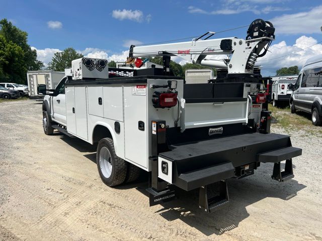 2024 Ford F-550 photo 4