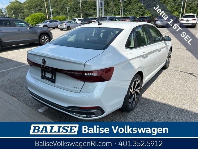 2025 Volkswagen Jetta SEL photo 4