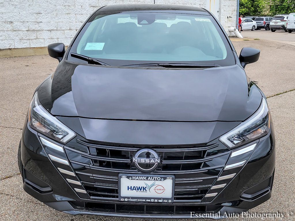 2025 Nissan Versa S photo 4
