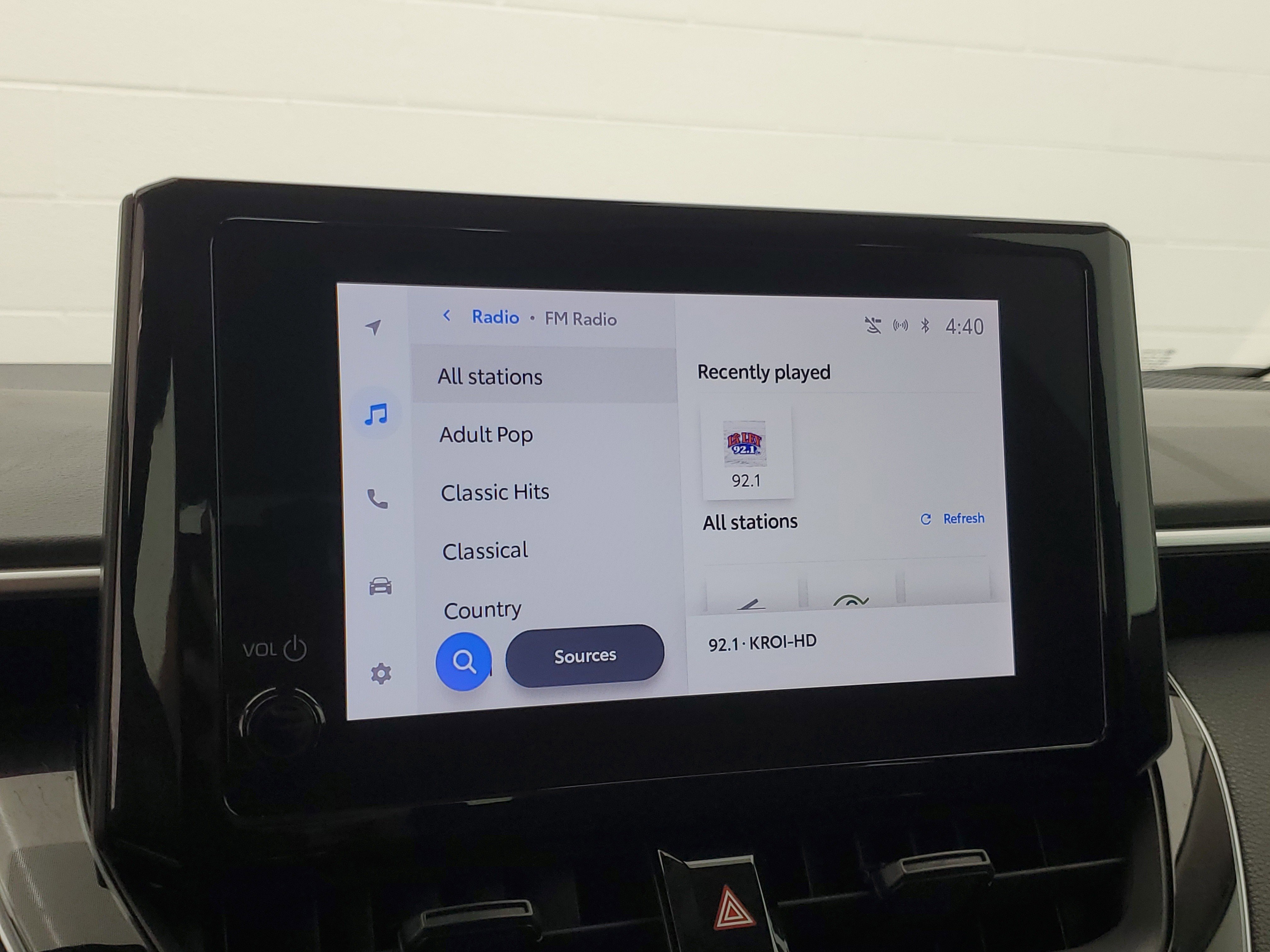 2024 Toyota Corolla LE photo 4