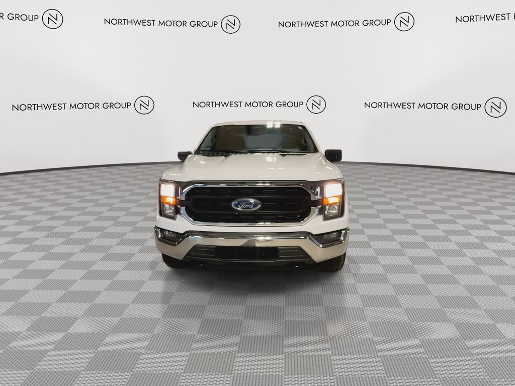 2023 Ford F-150 XLT photo 3