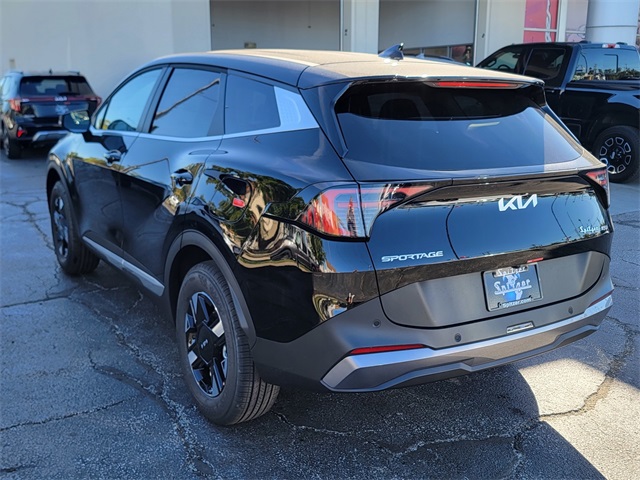 2026 Kia Sportage LX photo 4