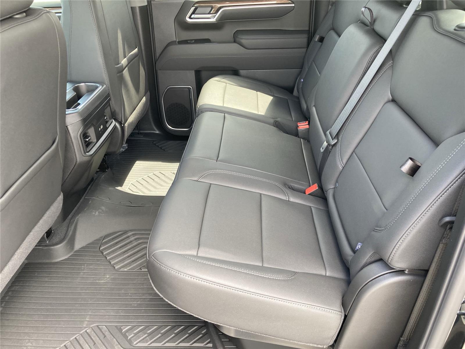 2026 Chevrolet Silverado 1500 RST photo 29