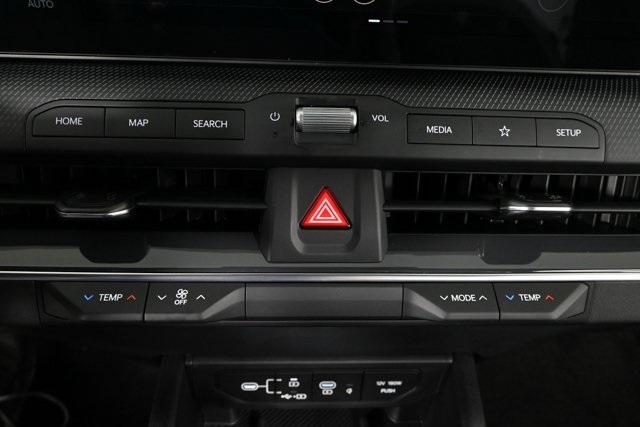 2025 Kia K4 GT-Line photo 15