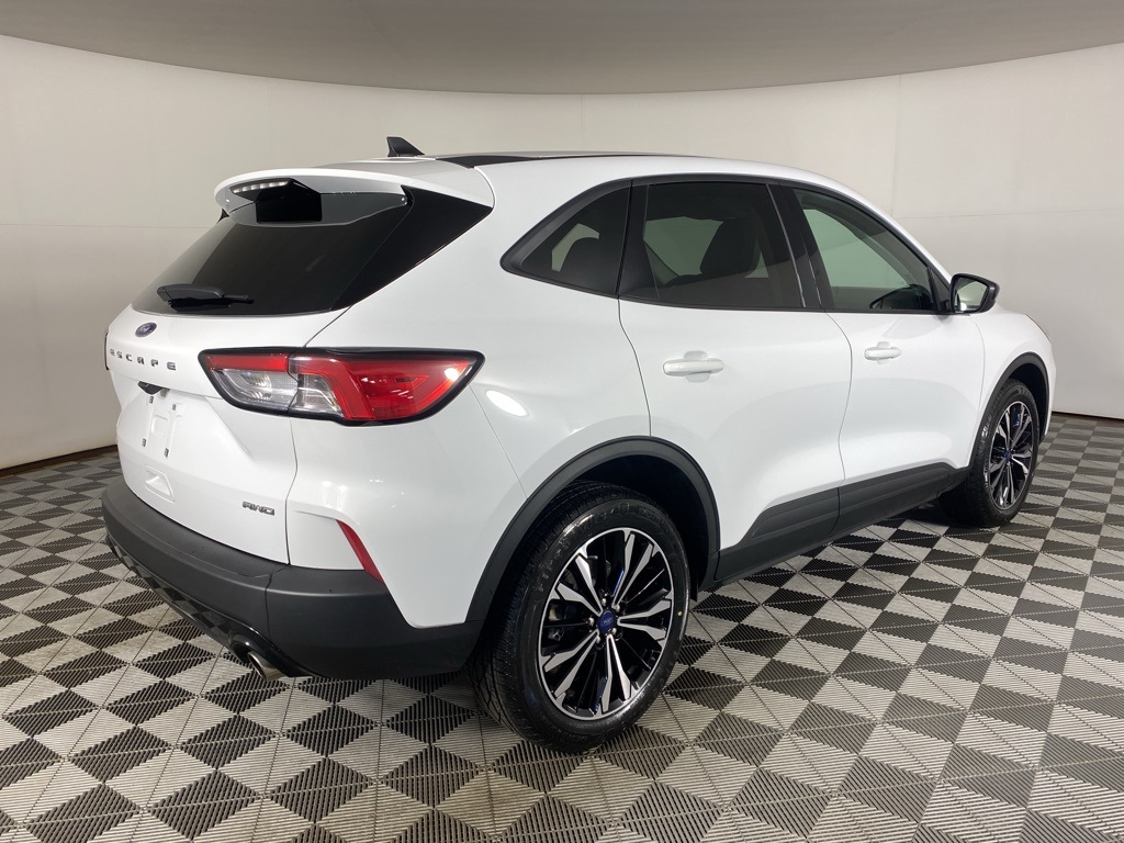 2022 Ford Escape SE photo 13