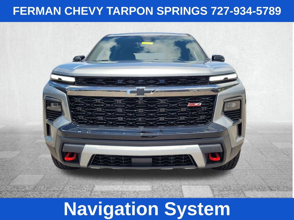 2025 Chevrolet Traverse Z71 photo 2