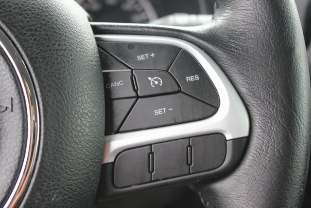 2020 Jeep Renegade Latitude photo 14