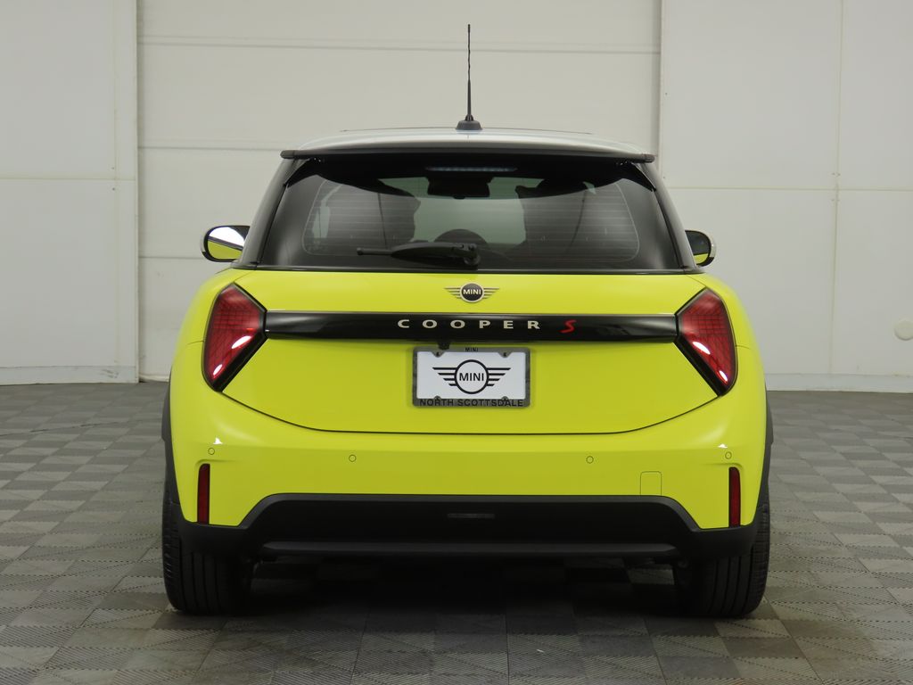 2026 Mini Cooper Hardtop S 2 Door Iconic photo 6