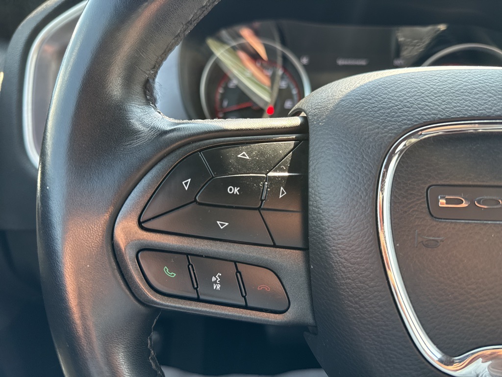 2022 Dodge Charger SXT photo 11