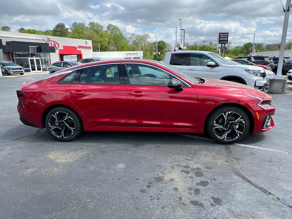 2025 Kia K5 GT-Line photo 2