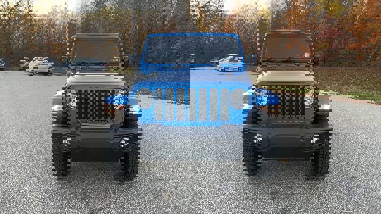 2021 Jeep Wrangler Unlimited Sahara Altitude photo 3