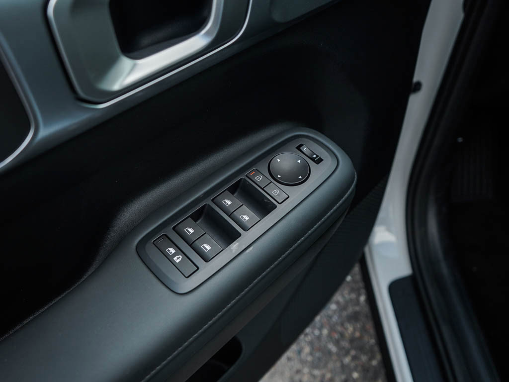 2026 Hyundai Santa Fe SEL photo 18