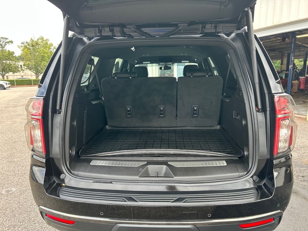 2022 Chevrolet Suburban Z71 photo 21