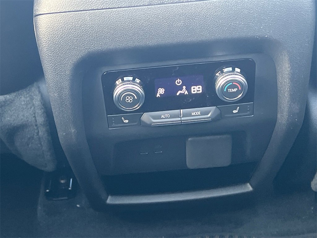 2026 GMC ACADIA - Image 30