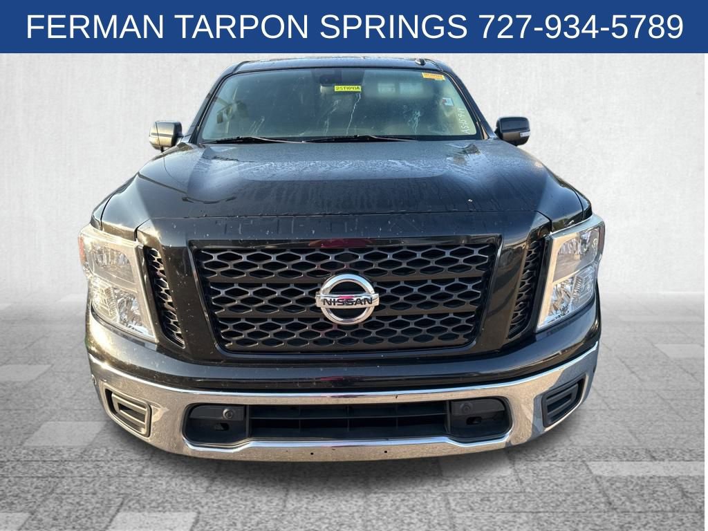 2019 Nissan Titan SV photo 6
