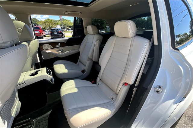 2022 Mercedes Benz GLS 450 4MATIC photo 21