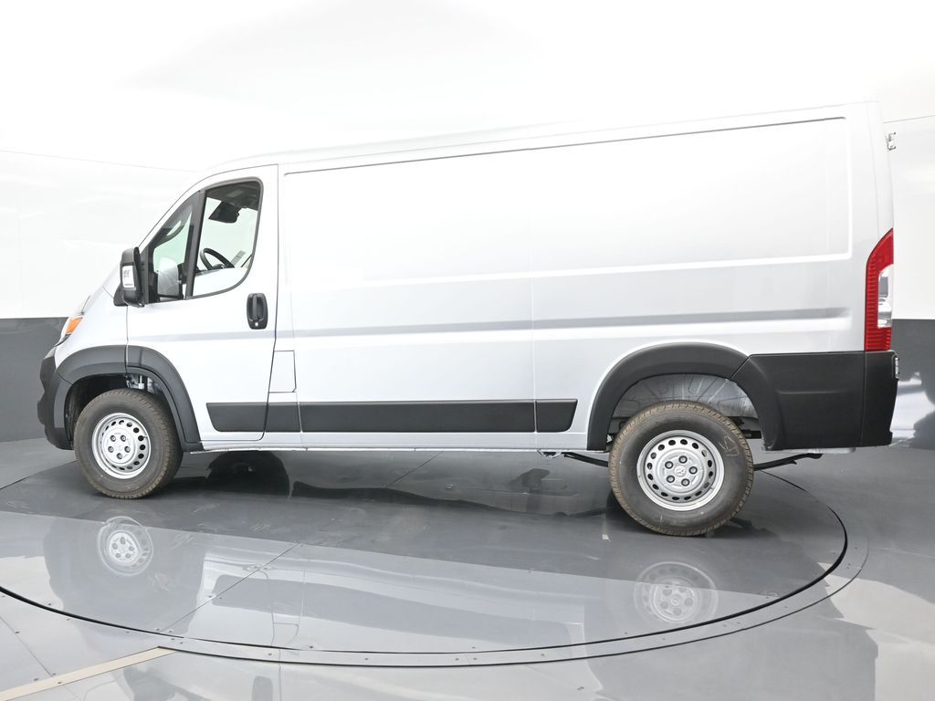 2025 Ram ProMaster 1500 Tradesman photo 3
