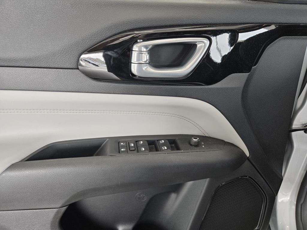 2024 Jeep Compass Limited photo 24