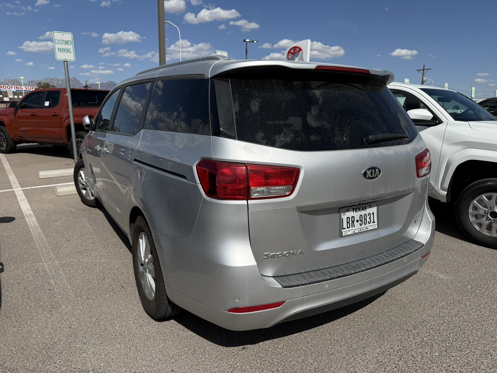 Used 2017 SILVER Kia LX image 4