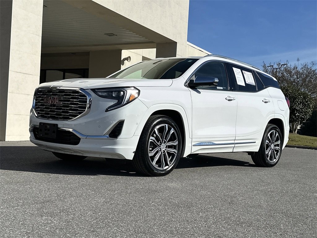 2021 GMC Terrain Denali's photo